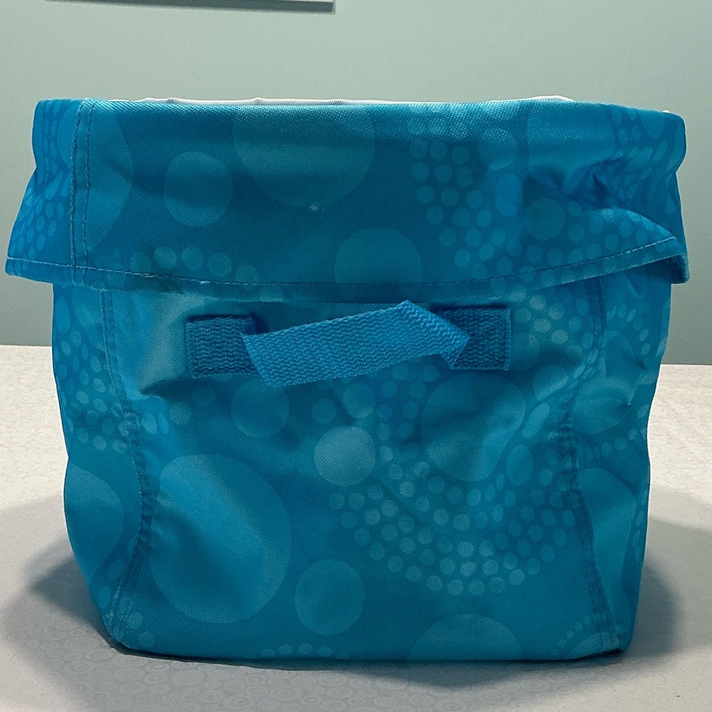 thirty-one Utility Bin Standup Tote Blue Dots - Picture 3 of 7